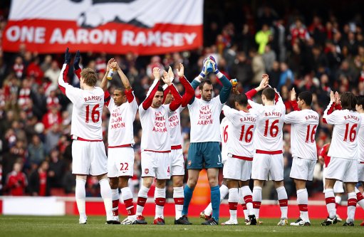 《完美世界：诸神之战》经典副本神月谷11月20日开启